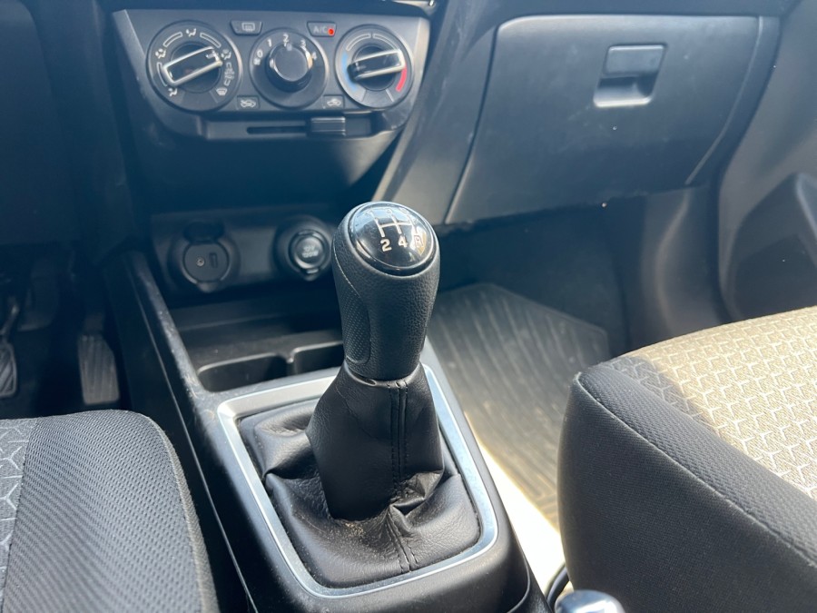SUZUKI d'occasion SWIFT V 1.2 DUALJET HYBRID PRIVILEGE de 2020