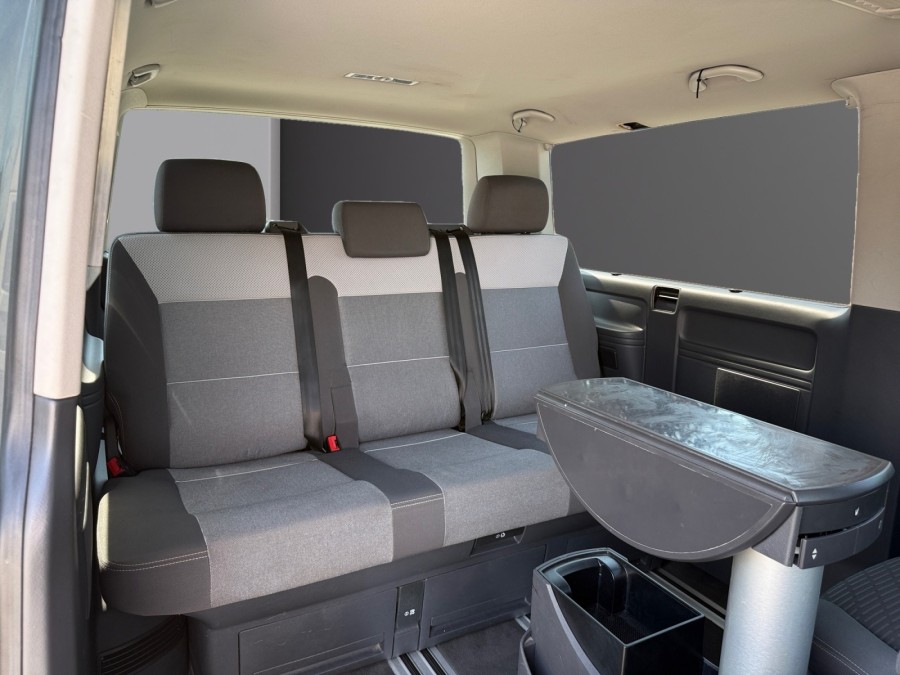 VOLKSWAGEN d'occasion TRANSPORTER T5 AUTOBUS/AUTOCAR 6.1 MULTIVAN