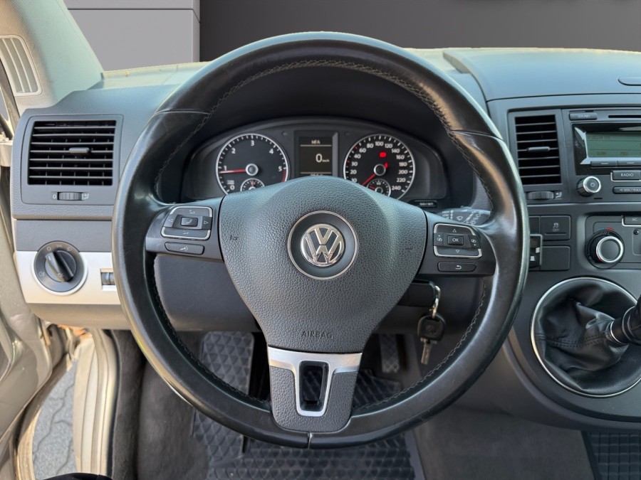 VOLKSWAGEN d'occasion TRANSPORTER T5 AUTOBUS/AUTOCAR 6.1 MULTIVAN
