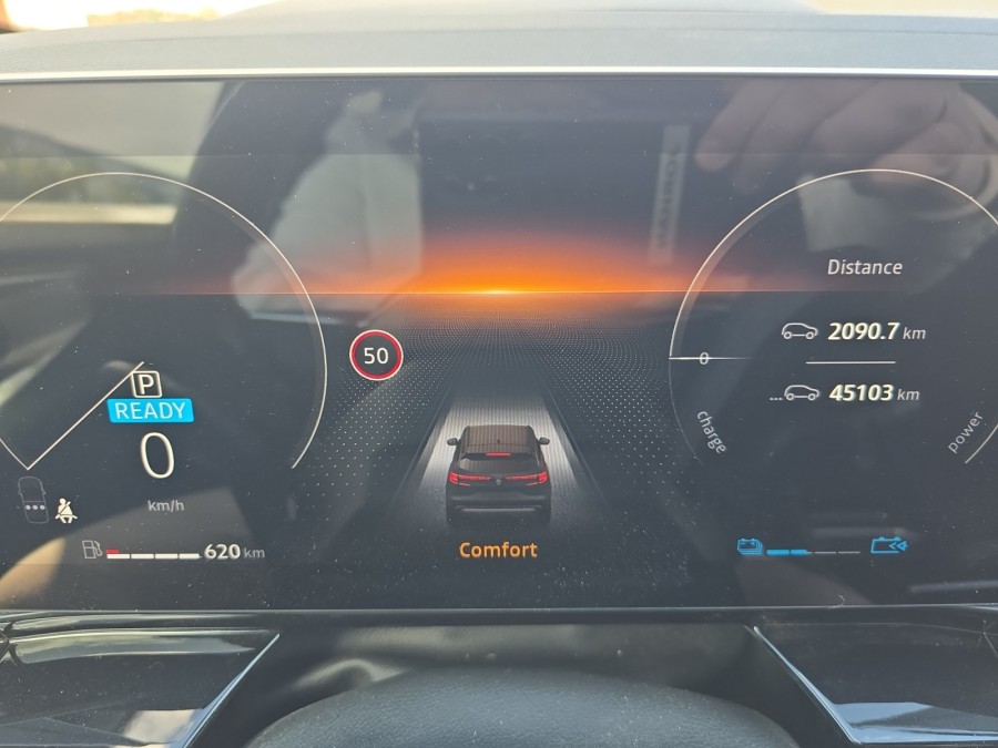 RENAULT d'occasion AUSTRAL 1.2 E-TECH 200 ICONIC de 2023 Vichy (03)﻿