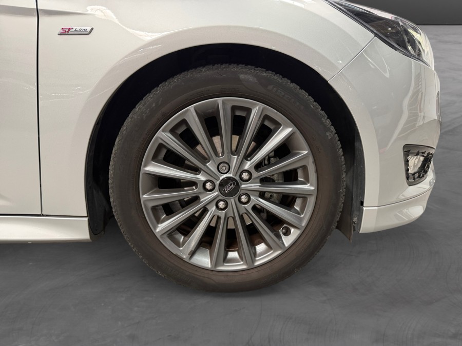 FORD d'occasion FOCUS III 1.0 ECOBOOST 125 RED de 2018 Lyon Ouest