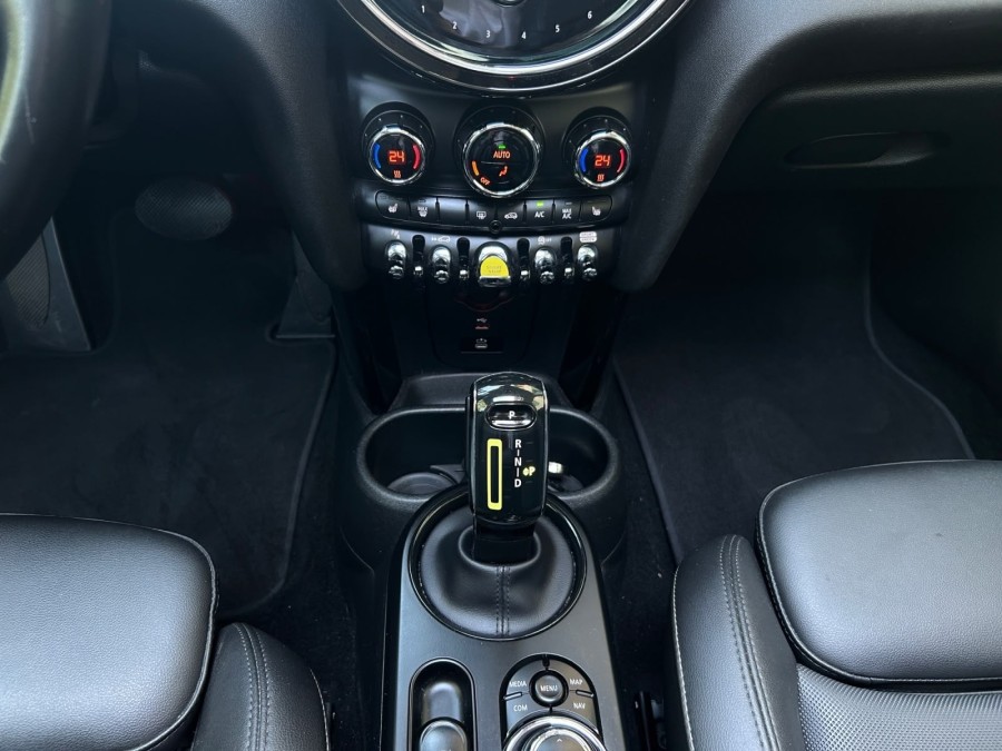 MINI d'occasion MINI COOPER SE CAMDEN PH2 de 2023 Nice (06)﻿