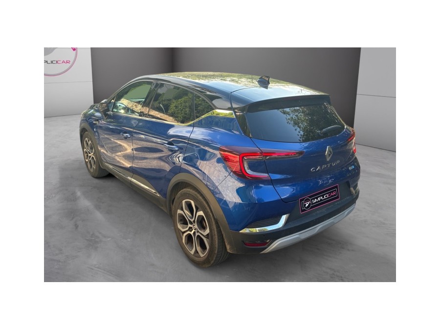 RENAULT d'occasion CAPTUR II 1.6 E-TECH 145 EVOLUTION de 2022 Nice