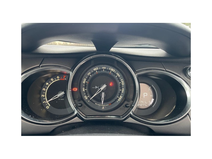 DS d'occasion DS3 DECAPOTABLE 1.2 PURE TECH 110 SPORT CHIC EAT de