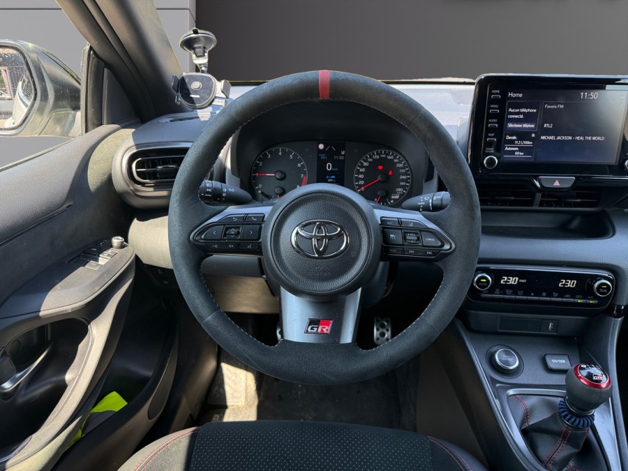 TOYOTA d'occasion YARIS GR 1.6 TURBO 261 PACK PREMIUM de 2023 Pertuis
