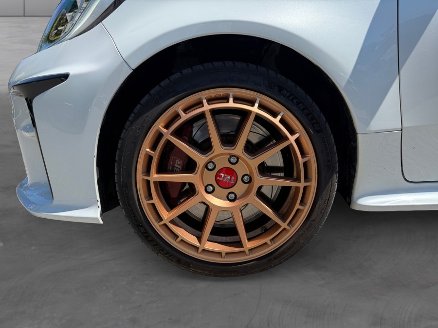 TOYOTA d'occasion YARIS GR 1.6 TURBO 261 PACK PREMIUM de 2023 Pertuis