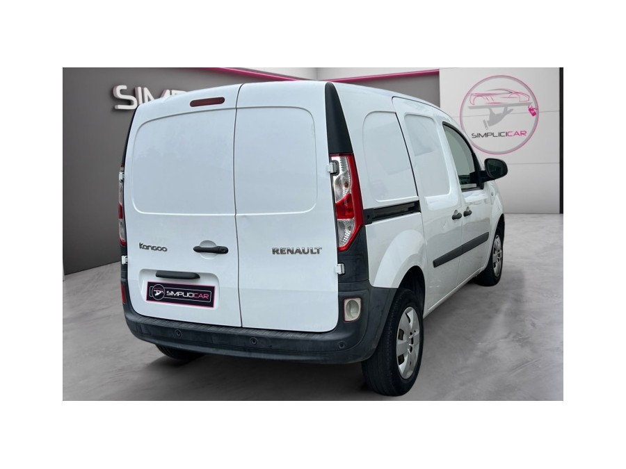 RENAULT d'occasion KANGOO EXPRESS 1.5 DCI 75 GENERIQUE de 2018 Nice