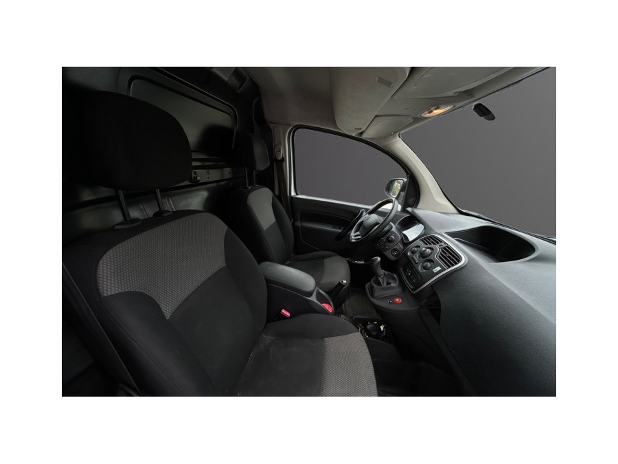 RENAULT d'occasion KANGOO EXPRESS 1.5 DCI 75 GENERIQUE de 2018 Nice