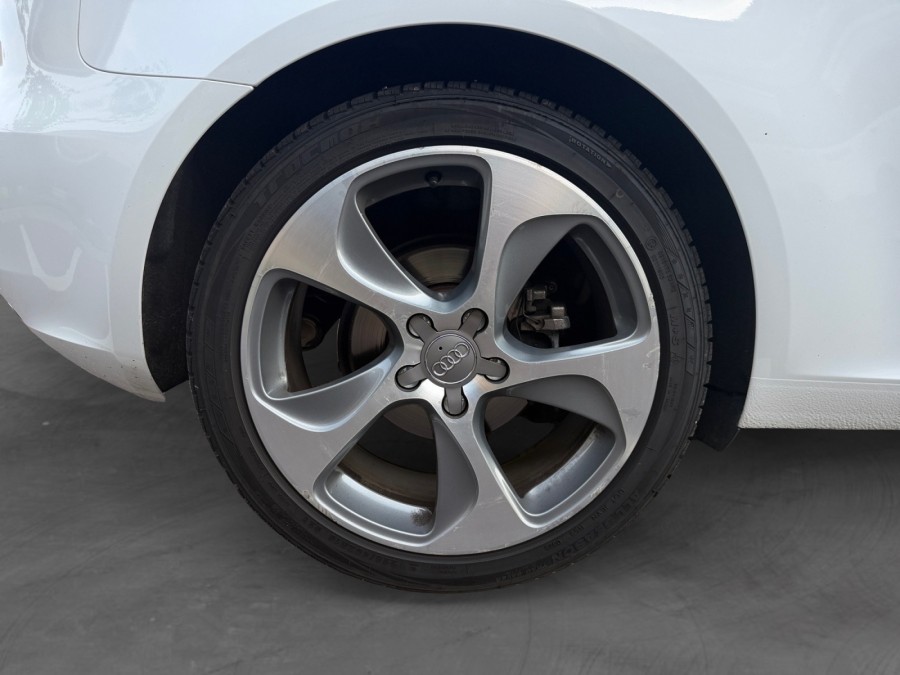 AUDI d'occasion A3 1.8 TFSI 180 AMBITION LUXE S TRONIC de 2014 Vernon