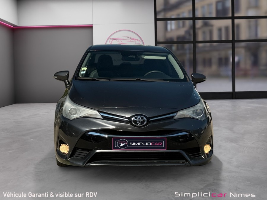 TOYOTA d'occasion AVENSIS A TROIS VOLUMES TS 1.6 D-4D 112 ACTIVE PRO