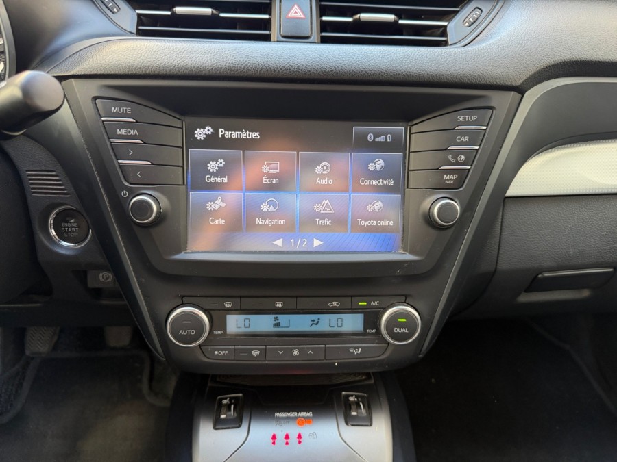 TOYOTA d'occasion AVENSIS A TROIS VOLUMES TS 1.6 D-4D 112 ACTIVE PRO