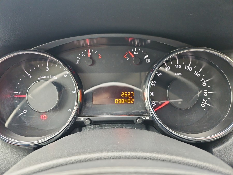PEUGEOT d'occasion 5008 1.6 HDI 112 BUSINESS de 2012 Orgeval Verneuil