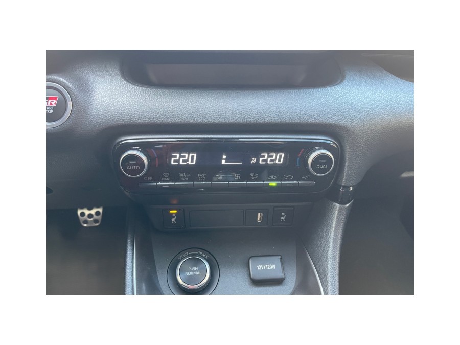 TOYOTA d'occasion YARIS GR 1.6 TURBO 261 PACK TRACK de 2021 Caen (14)﻿