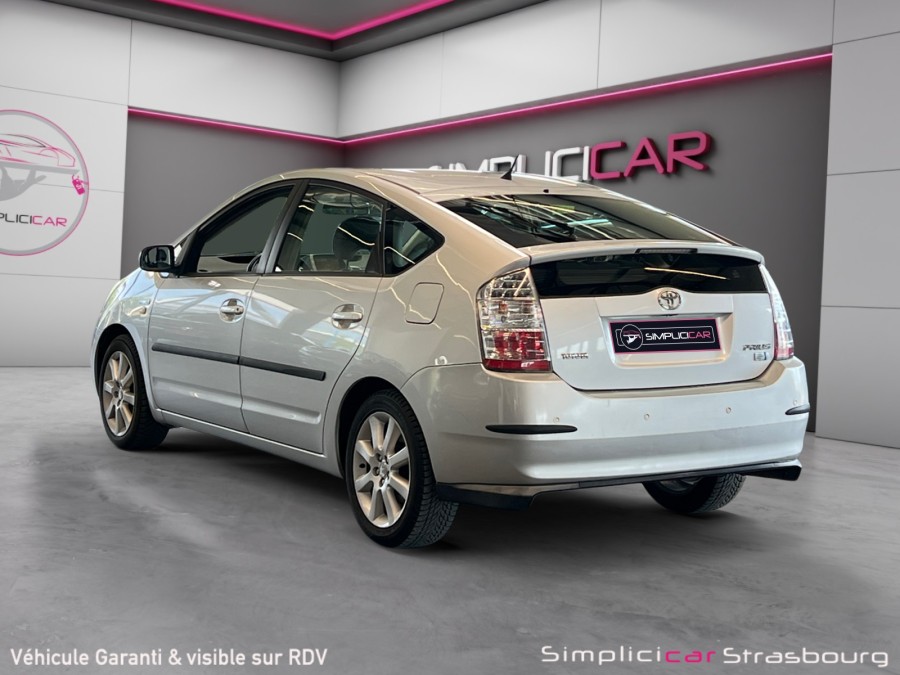 TOYOTA d'occasion PRIUS LIFTBACK 75 VVTI LINEA SOL de 2007 Strasbourg