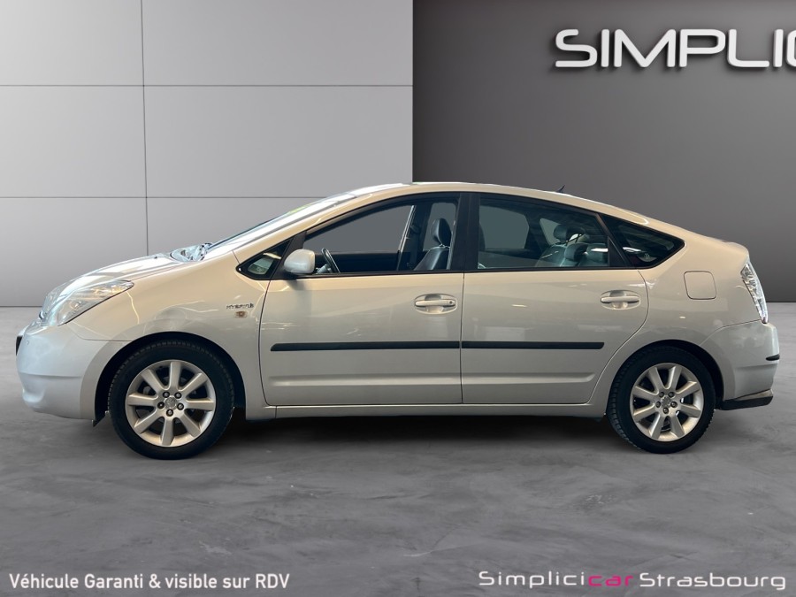 TOYOTA d'occasion PRIUS LIFTBACK 75 VVTI LINEA SOL de 2007 Strasbourg