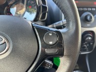 TOYOTA d'occasion AYGO 1.0 VVT-I 72 XPLAY de 2014 Salon de Provence