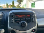 TOYOTA d'occasion AYGO 1.0 VVT-I 72 XPLAY de 2014 Salon de Provence