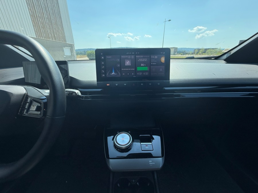 MG d'occasion MG4 64KWH de 2023 Pontarlier (25)﻿