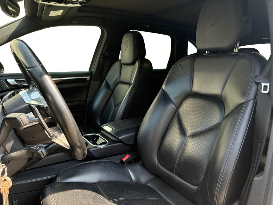PORSCHE d'occasion CAYENNE 3.0 V6 S E-HYBRID PLATINUM EDITION