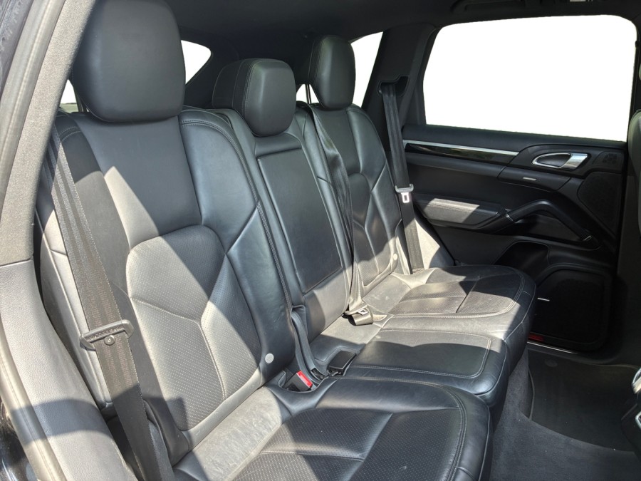 PORSCHE d'occasion CAYENNE 3.0 V6 S E-HYBRID PLATINUM EDITION