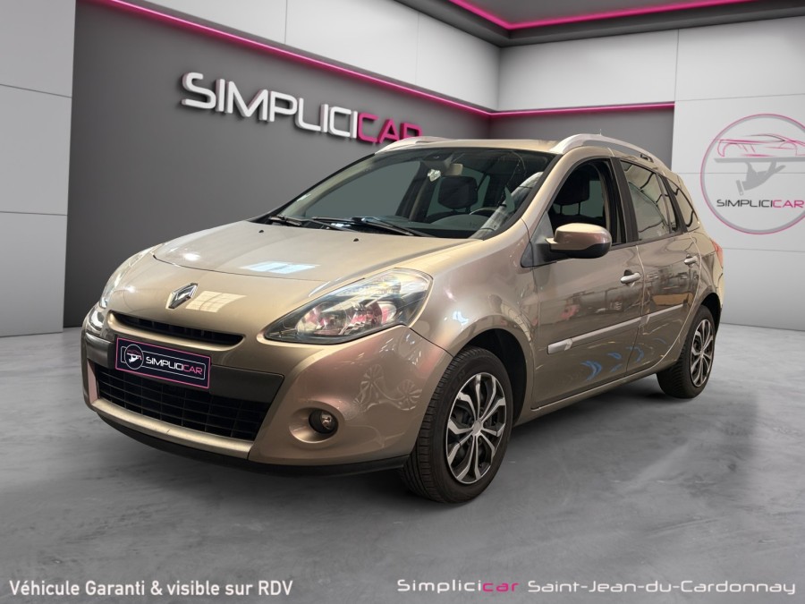 RENAULT d'occasion CLIO III GRANDTOUR 1.5 DCI 85 Dynamic de 2010 St