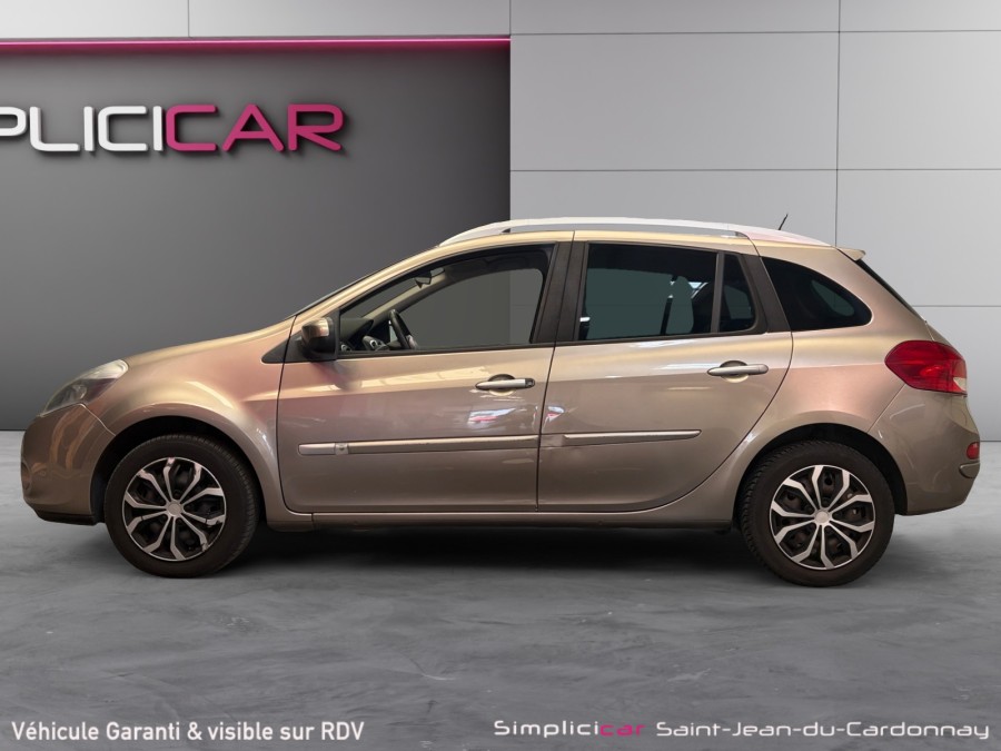 RENAULT d'occasion CLIO III GRANDTOUR 1.5 DCI 85 Dynamic de 2010 St