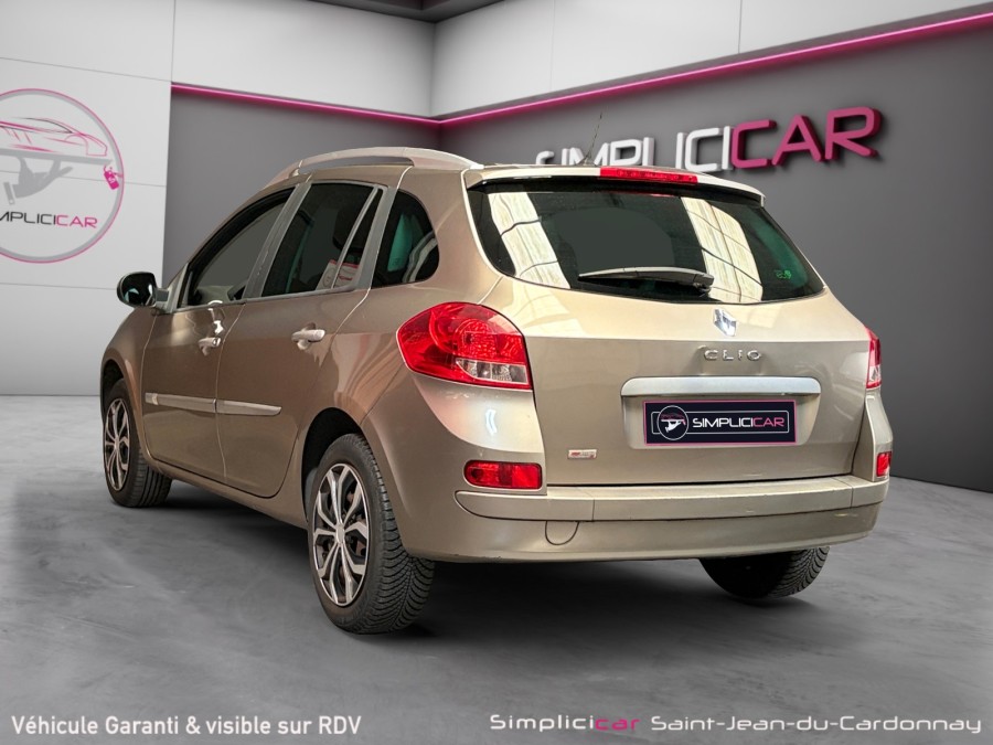 RENAULT d'occasion CLIO III GRANDTOUR 1.5 DCI 85 Dynamic de 2010 St