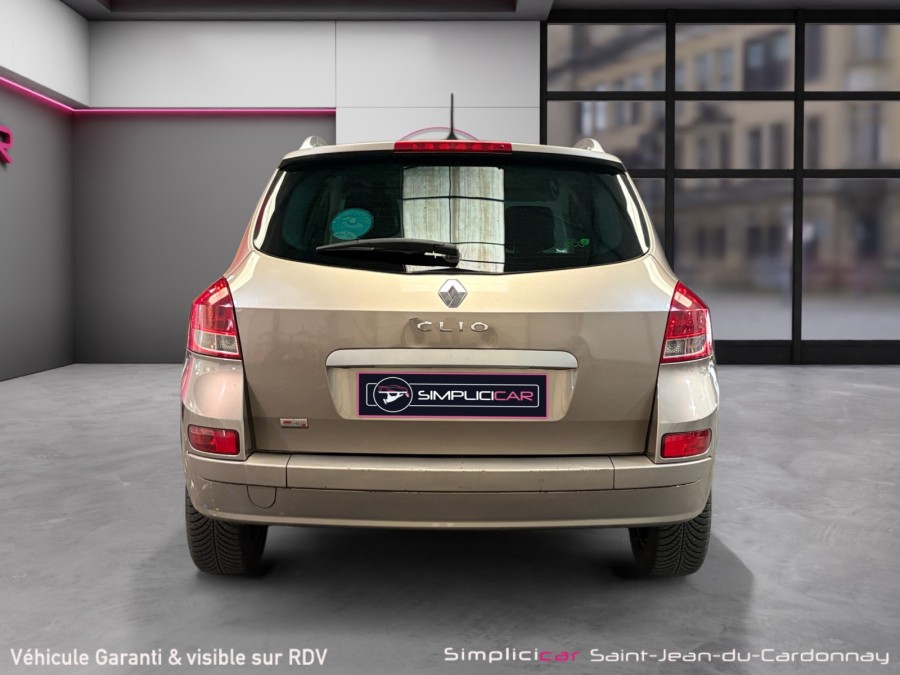 RENAULT d'occasion CLIO III GRANDTOUR 1.5 DCI 85 Dynamic de 2010 St