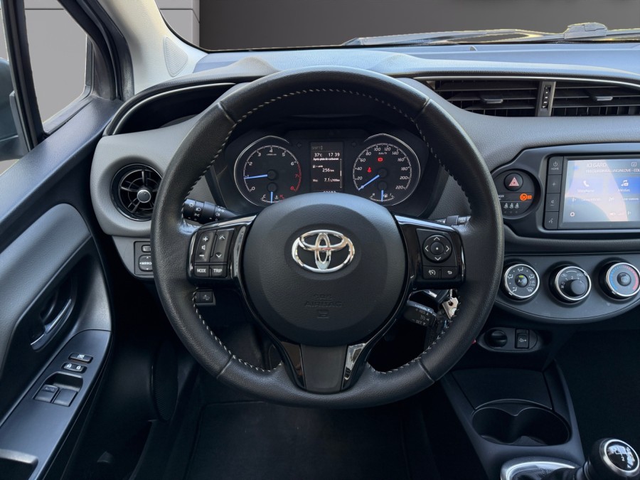 TOYOTA d'occasion YARIS 1.5 VVTI 110 FRANCE CONNECT de 2020 Nîmes