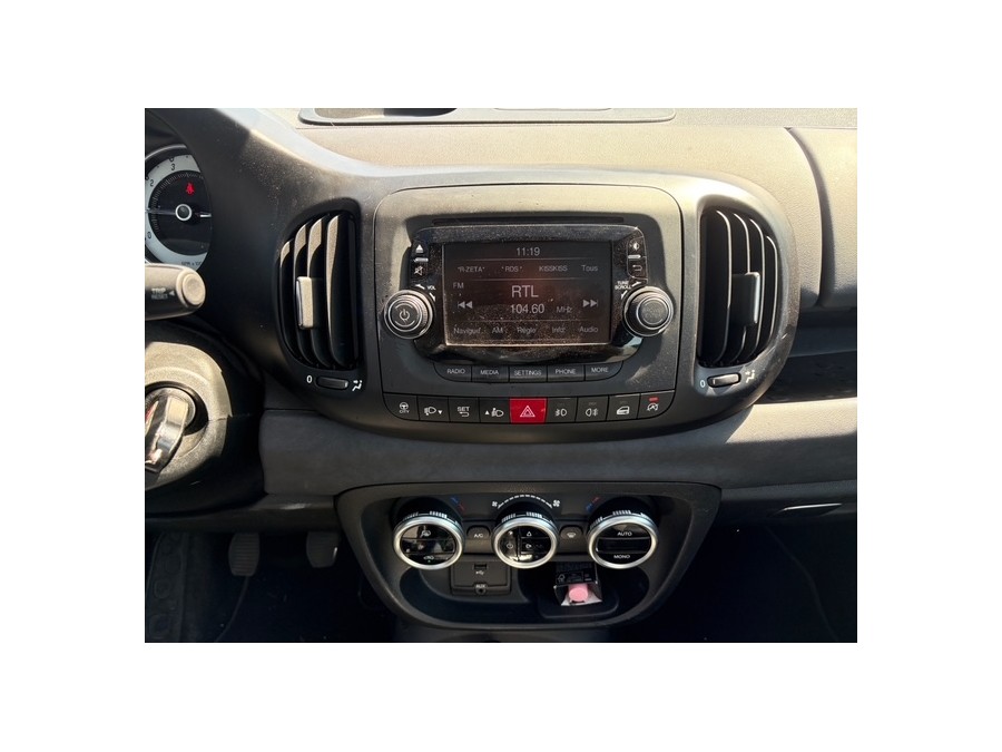 FIAT d'occasion 500L 0.9 TWINAIR 105 de 2013 Frejus (83)﻿