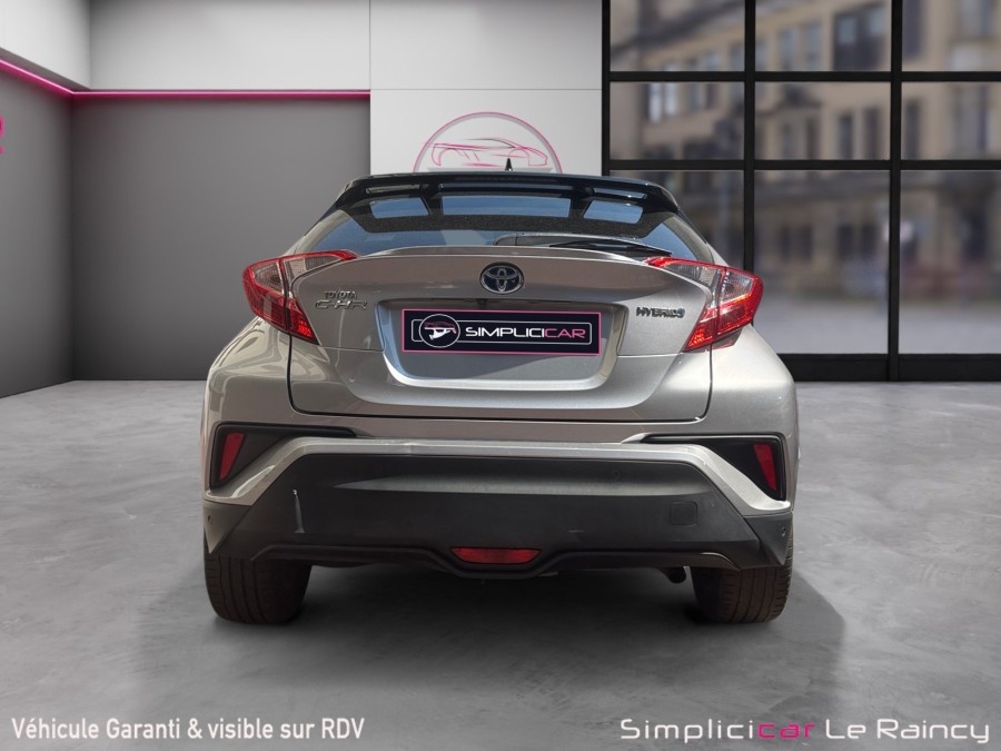 TOYOTA d'occasion C-HR 122H GRAPHIC de 2017 Le Raincy (93)﻿