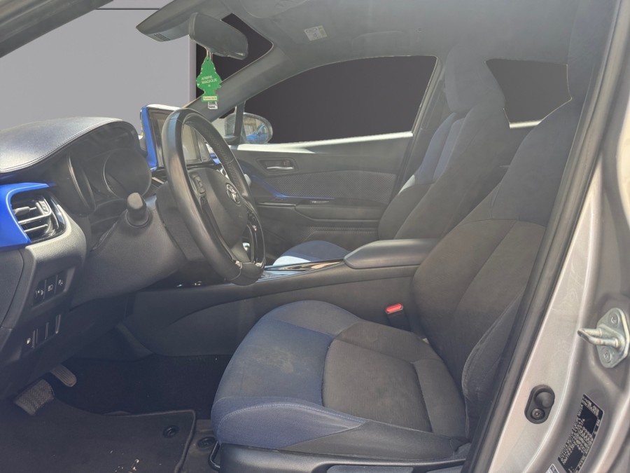 TOYOTA d'occasion C-HR 122H GRAPHIC de 2017 Le Raincy (93)﻿