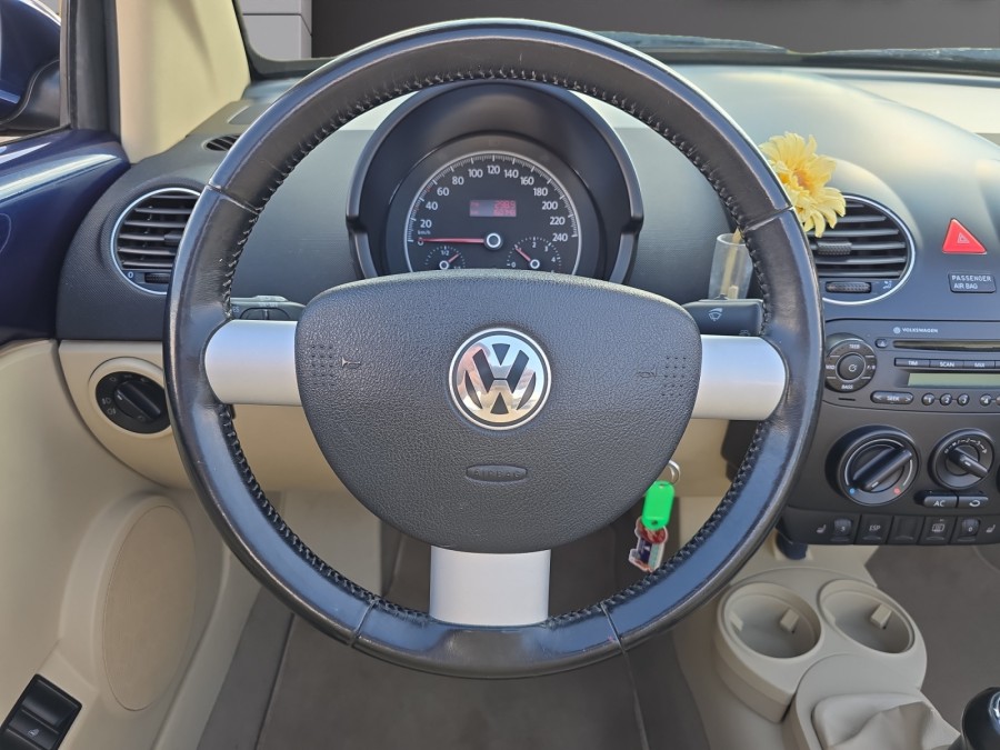VOLKSWAGEN d'occasion NEW BEETLE DECAPOTABLE 1.9 TDI 105 UNITED