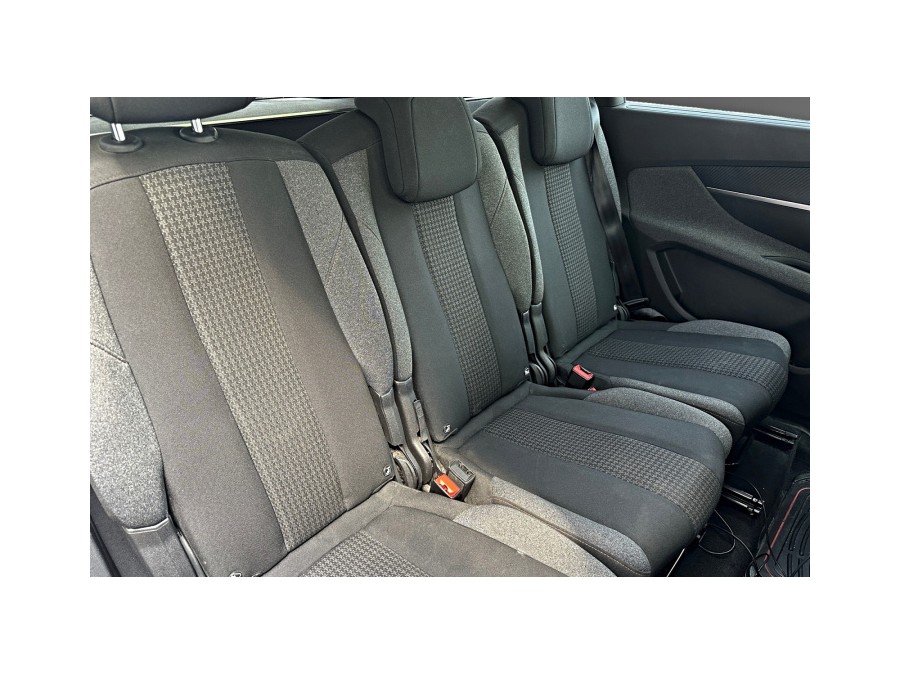 PEUGEOT d'occasion 5008 1.5 BLUEHDI 130 ACTIVE 130Ch 7PL de 2019 Osny