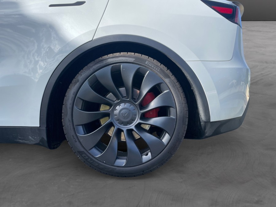 TESLA d'occasion MODEL Y PERFORMANCE AWD de 2023 Royan (17)﻿