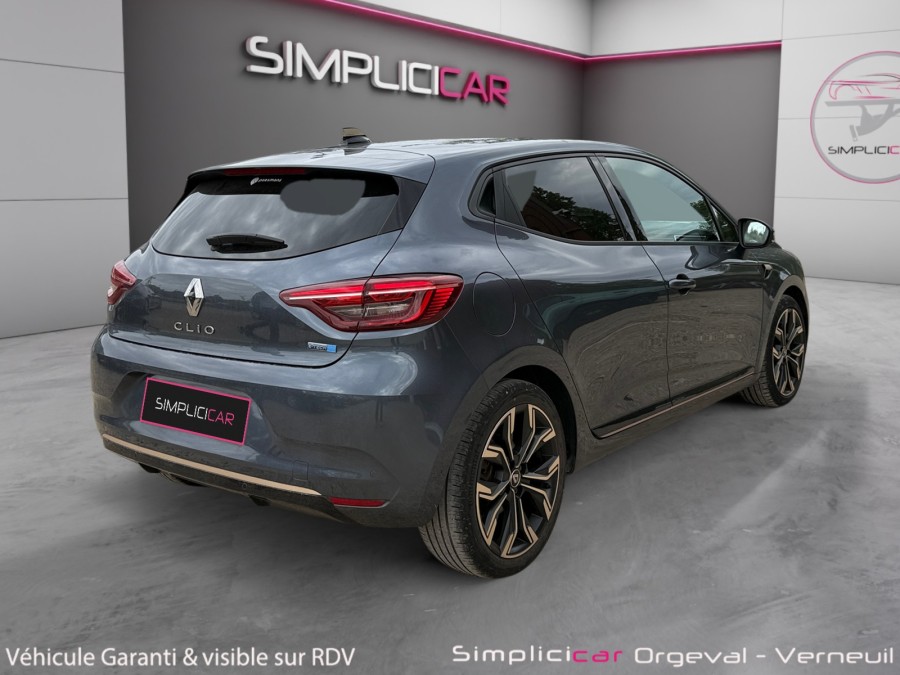 RENAULT d'occasion CLIO 1.6 HYBRID INTENS SÉRIE LIMITÉE LUTECIA 145CH