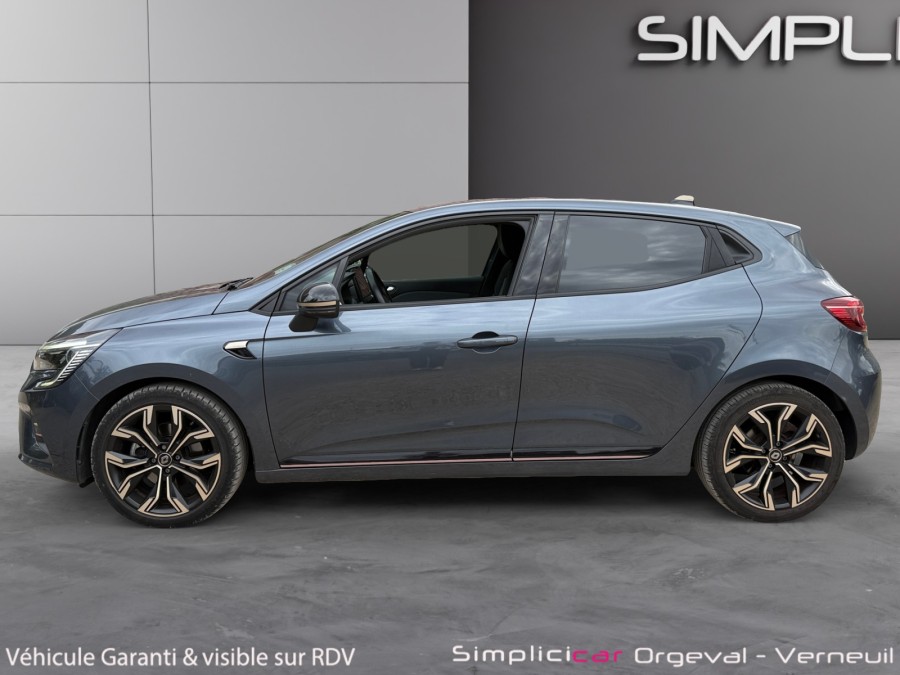 RENAULT d'occasion CLIO 1.6 HYBRID INTENS SÉRIE LIMITÉE LUTECIA 145CH