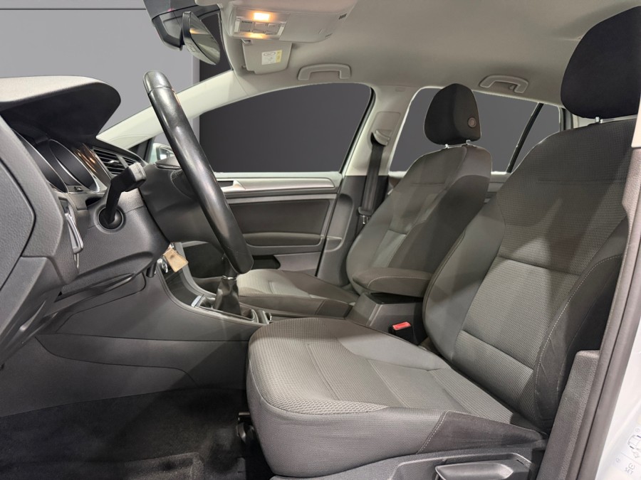 VOLKSWAGEN d'occasion GOLF VII 1.6 TDI 115 FIRST EDITION de 2017