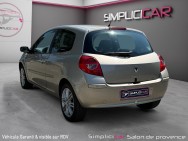 RENAULT d'occasion CLIO 1.5 dCi 105 de 2006 Salon de Provence (13)﻿