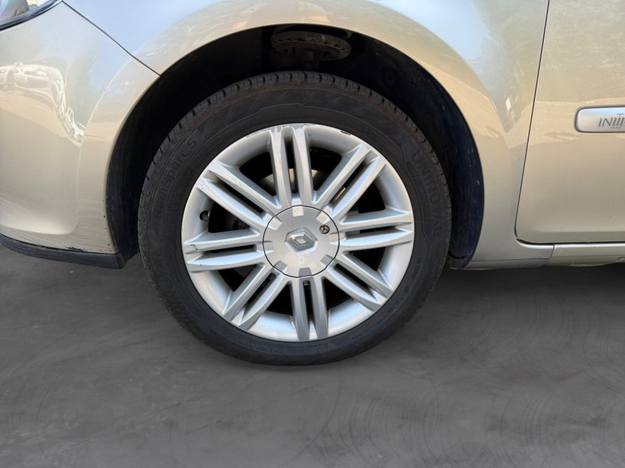 RENAULT d'occasion CLIO 1.5 dCi 105 de 2006 Salon de Provence (13)﻿