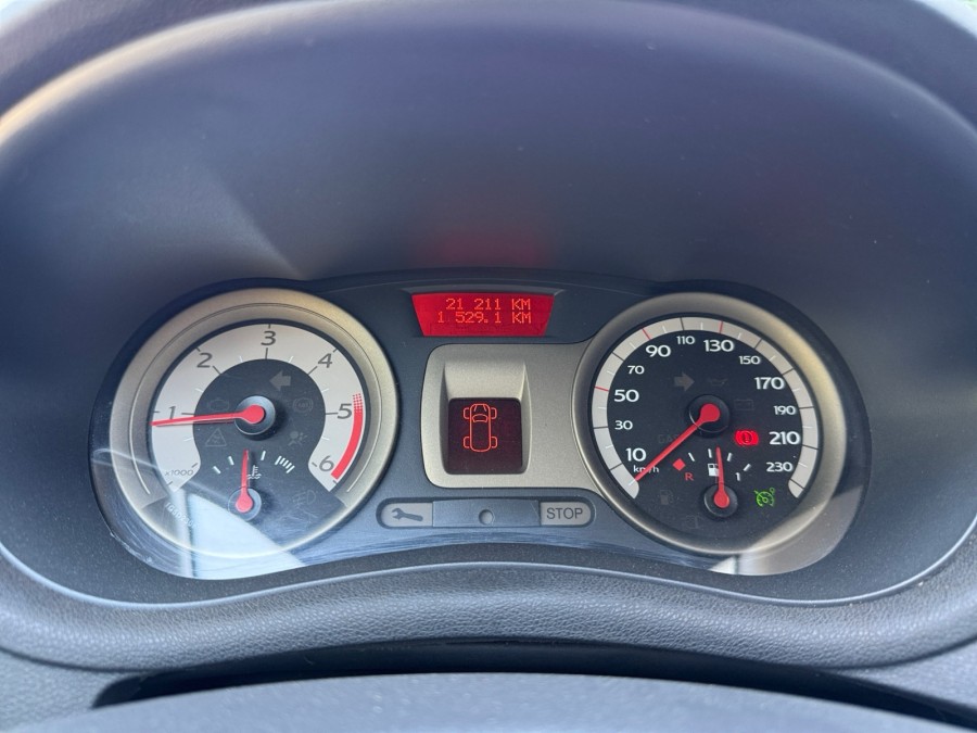 RENAULT d'occasion CLIO 1.5 dCi 105 de 2006 Salon de Provence (13)﻿