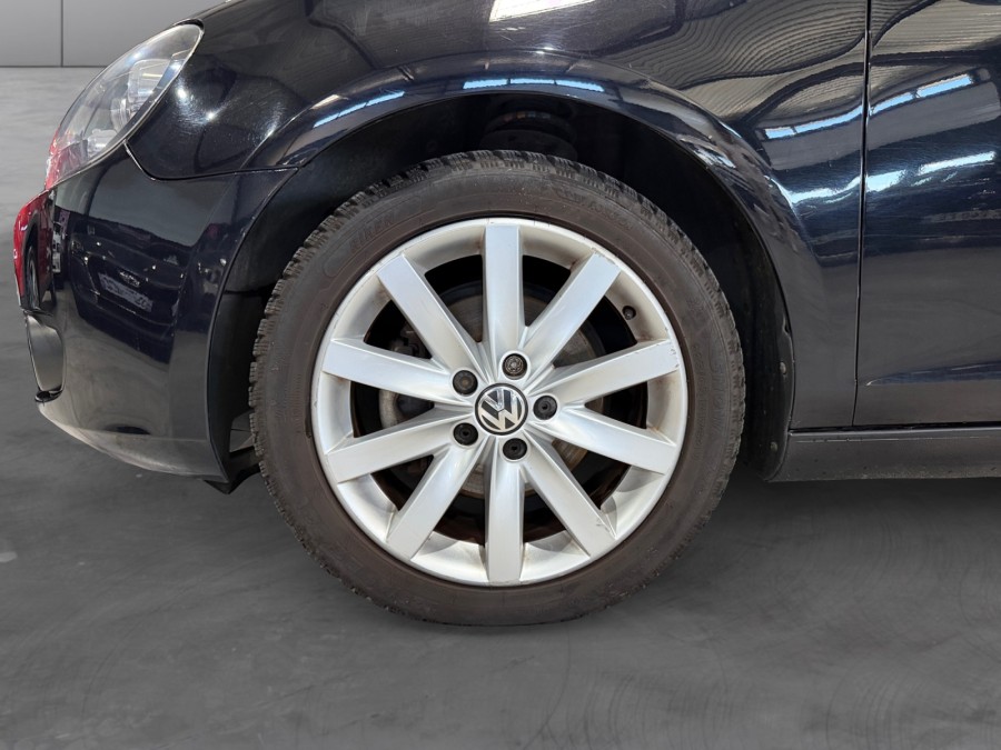 VOLKSWAGEN d'occasion GOLF VI DECAPOTABLE 1.6 TDI CARAT de 2012