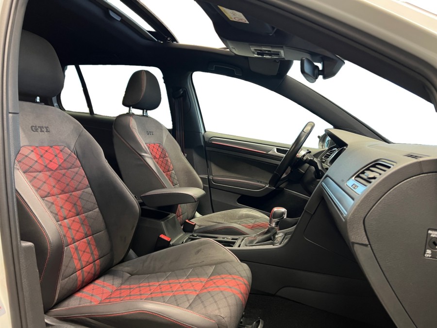 VOLKSWAGEN d'occasion GOLF VII 2.0 TSI 290 GTI TCR de 2019 Strasbourg