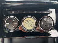 DS d'occasion DS3 1.6 BLUE HDI 100 SO CHIC de 2016 Orgeval Verneuil