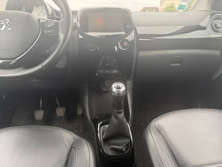 PEUGEOT d'occasion 108 1.2 VTI 82 GT LINE de 2016 Vernon (27)﻿