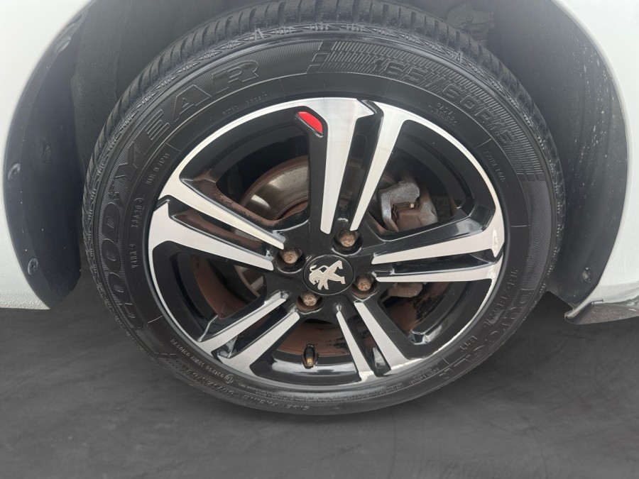 PEUGEOT d'occasion 108 1.2 VTI 82 GT LINE de 2016 Vernon (27)﻿