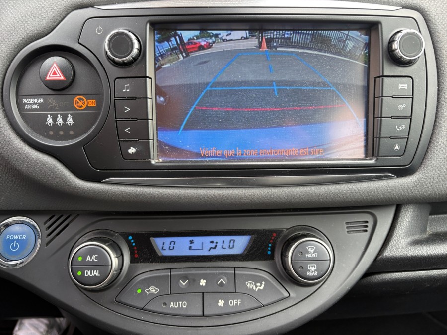 TOYOTA d'occasion YARIS 100H DYNAMIC BUSINESS de 2014 Orgeval
