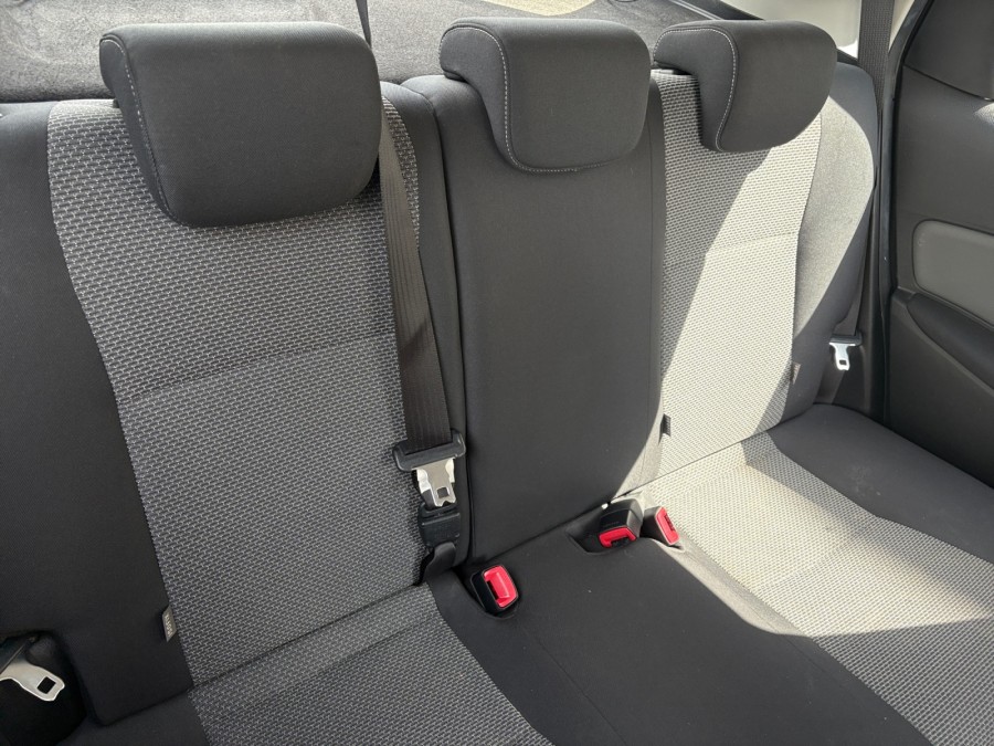 TOYOTA d'occasion YARIS 100H DYNAMIC BUSINESS de 2014 Orgeval
