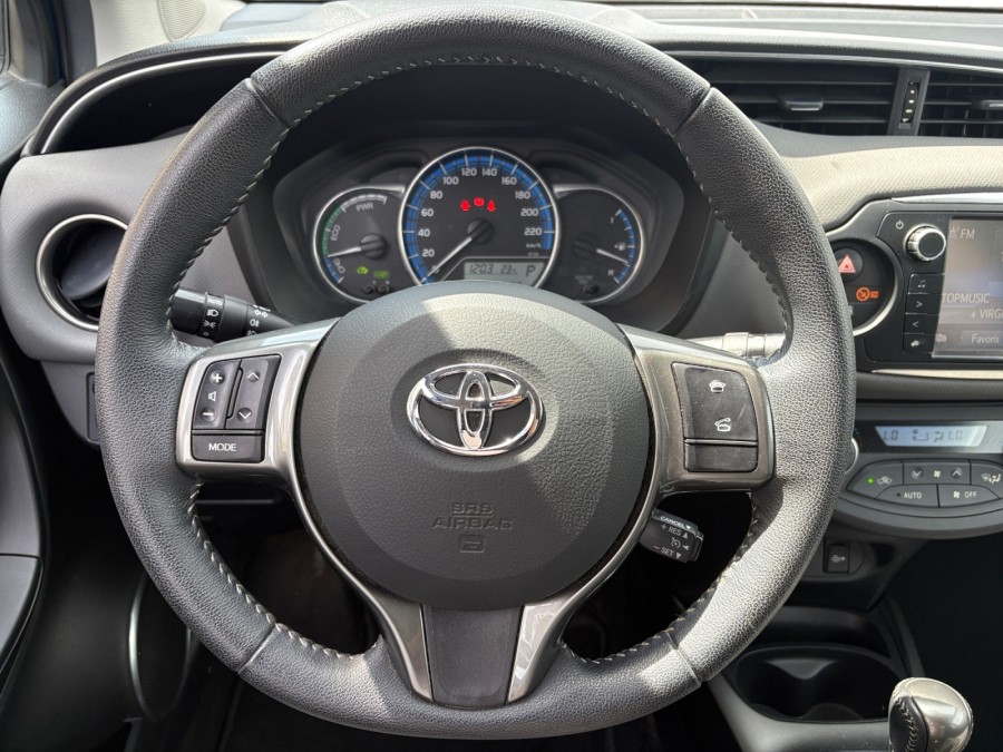 TOYOTA d'occasion YARIS 100H DYNAMIC BUSINESS de 2014 Orgeval