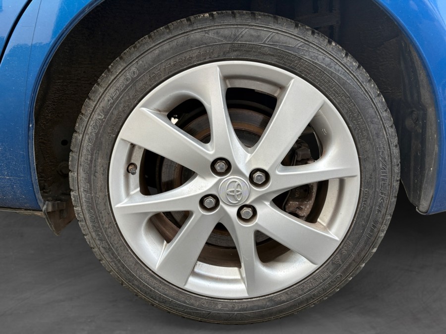 TOYOTA d'occasion YARIS 100H DYNAMIC BUSINESS de 2014 Orgeval